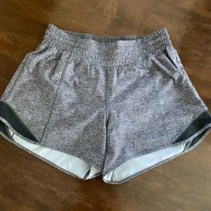 Lululemon hotty hot highrise size 6